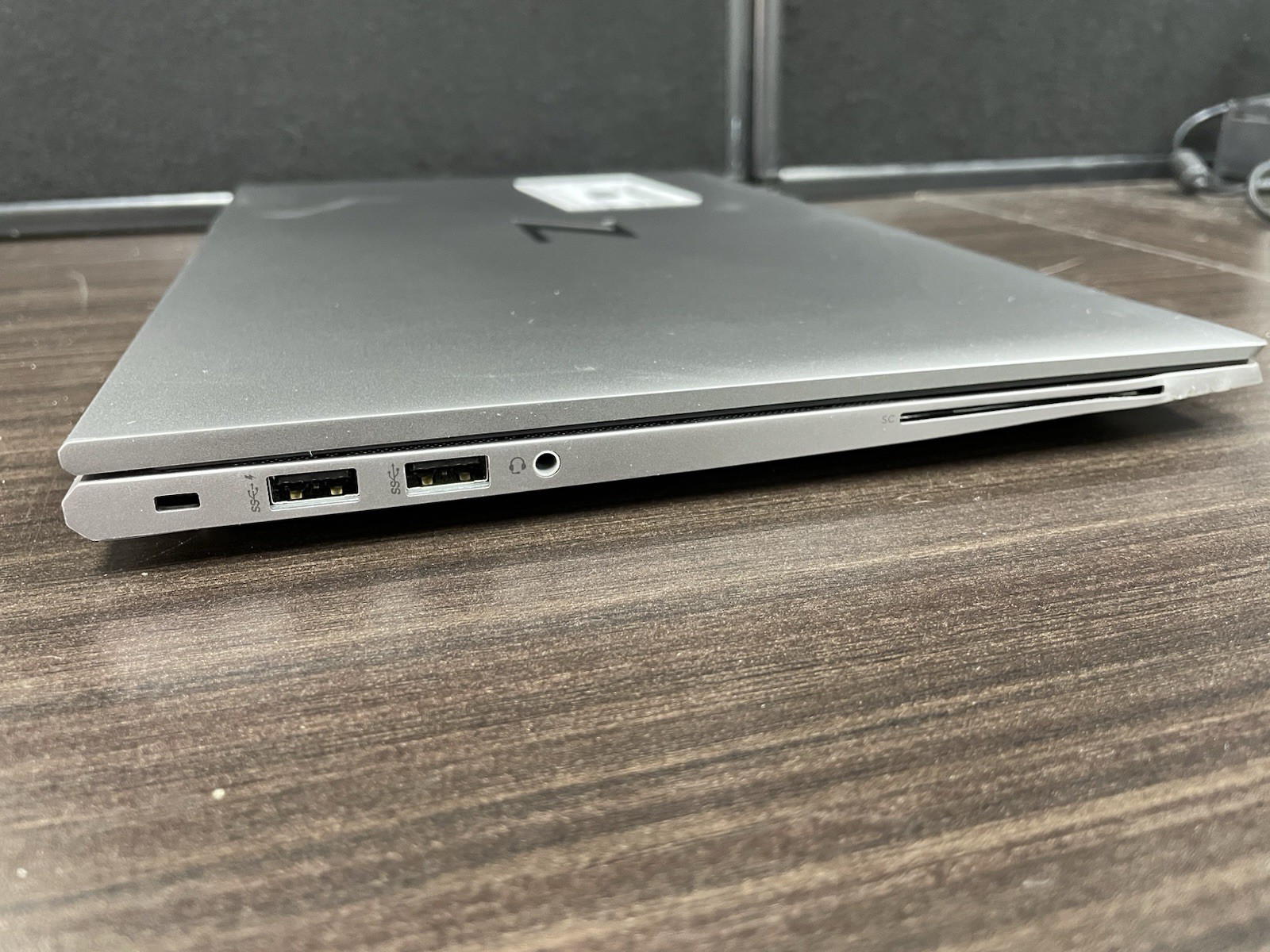 HP ZBook Firefly 14 G8 Mobile Workstation i7-1185G7 16GB RAM 256GB SSD