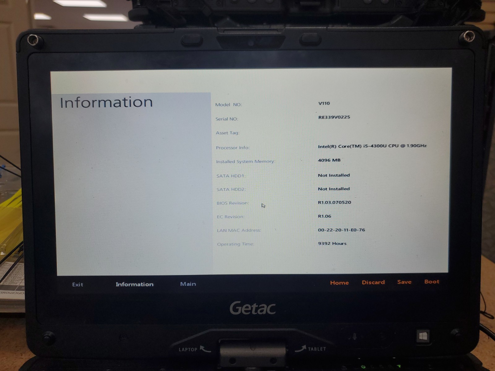 GETAC V110 Laptop Tablet Touch Screen i5-4300U 1.90GHz 8gB No HDD 9392hrs