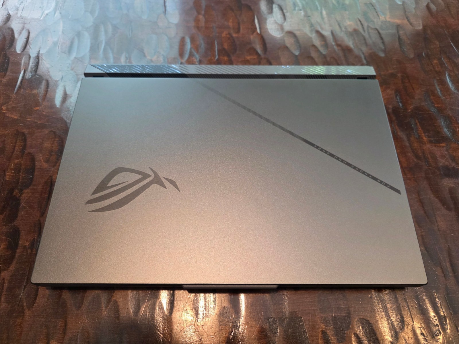ASUS ROG Strix G16 – 16″ FHD+ 165Hz, Ryzen 9 8940HX, RTX 5070Ti, 16GB RAM, 1TB