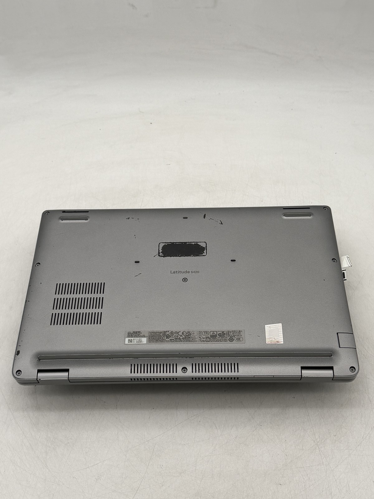 Dell Latitude (5420) 14″ i5-1135G7 8GB 128GB NO OS Read-