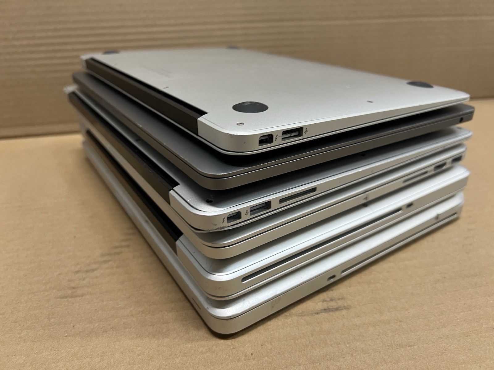 Lot of 6 Apple MacBook Pro Air i5 Core2Duo 4-8GB RAM Laptops