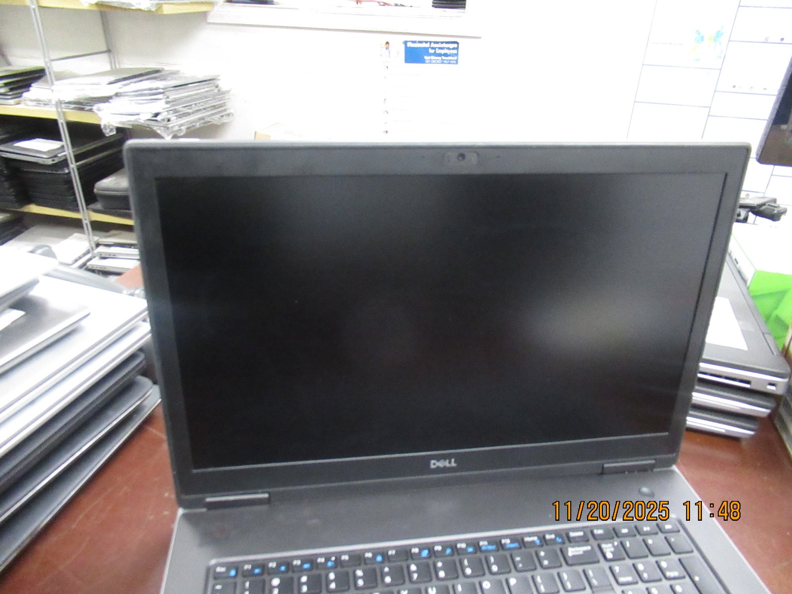 Dell Precision 7740 17.3″ 2.60GHz i7-9750H 32GB 500GB M2SSD WX 3200 Laptop w/ AC