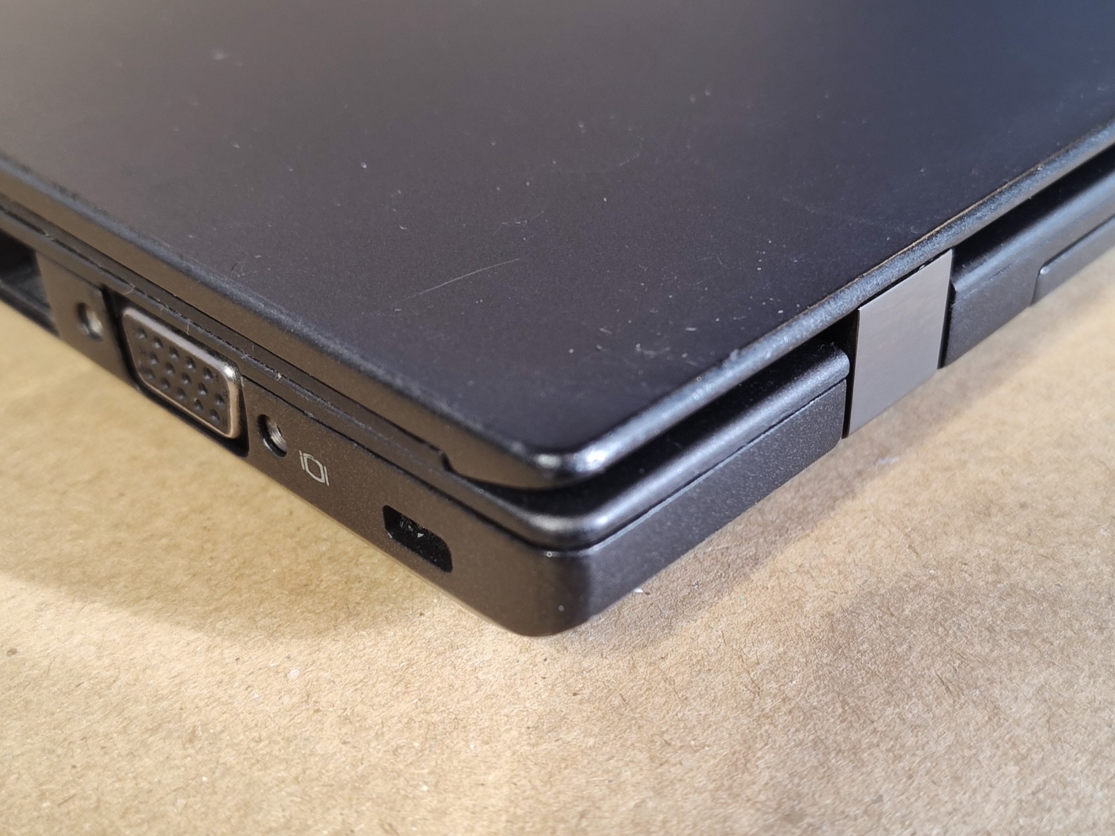 Lenovo ThinkPad T440s 14in, Intel Core i5-4200u 4GB Internal Ram No SSD/OS PARTS