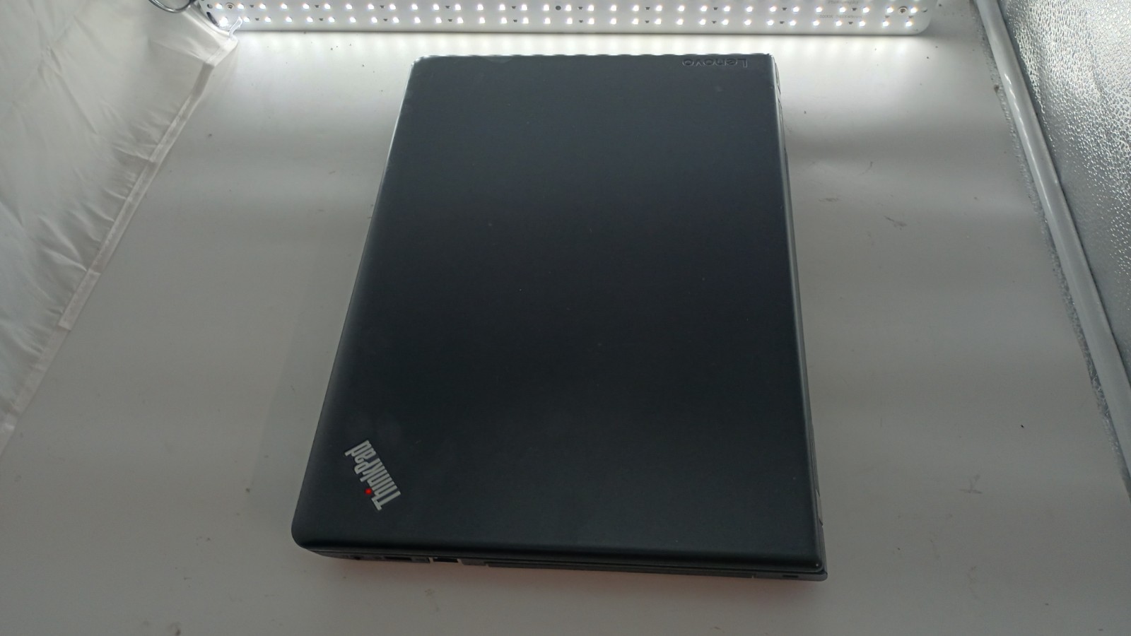 7302 ThinkPad E570 w/charger.i3-7100.Optical.8GB.500GB HDD.15.6″ .W11 Pro.Nice!!
