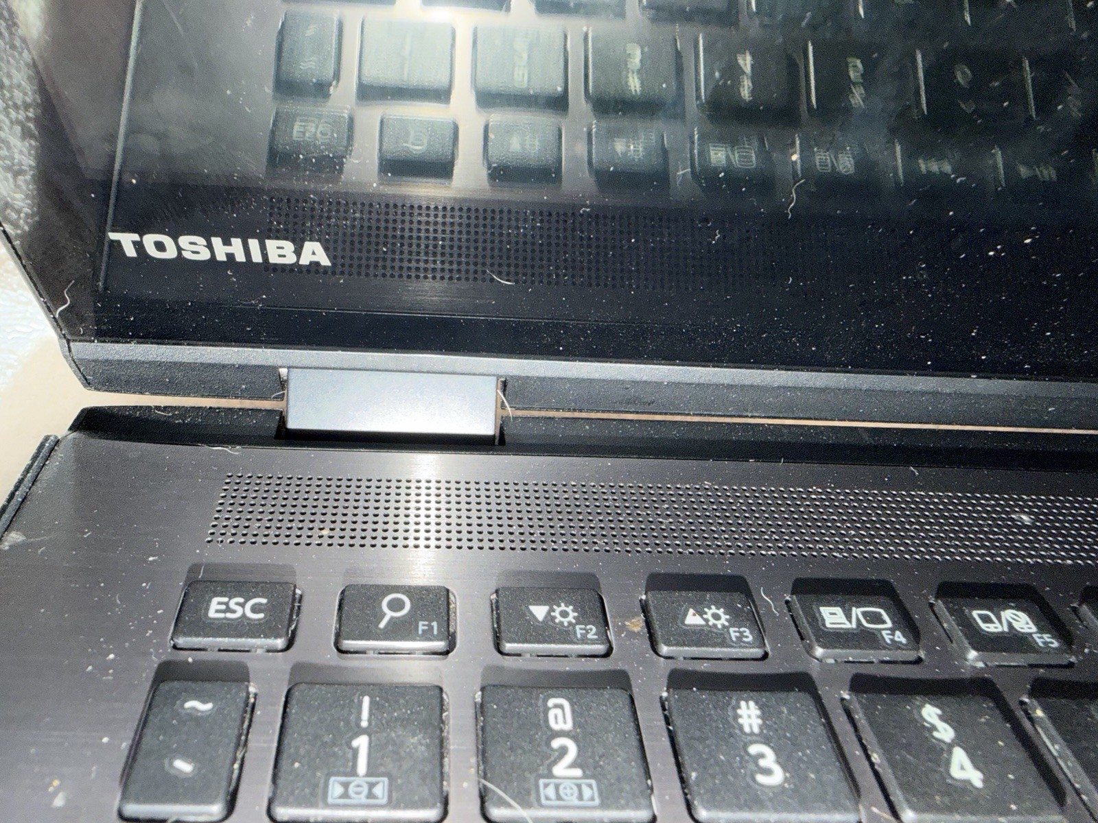 Toshiba Satellite Radius E45W-C4200X i3 Laptop Parts/Repair Untested