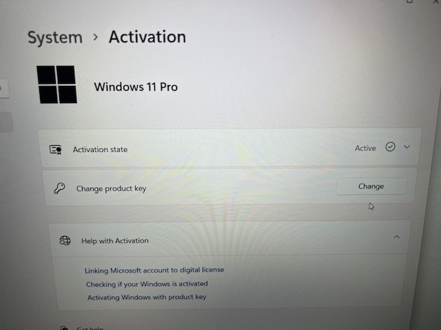 Dell Vostro 3520 (i5-1235U, 16GB, 512GB, WIN11P battery=Excellent)& Power Supply