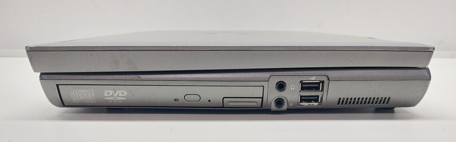 Vintage-Dell Latitude D810 Pentium M 1.73 GHz 512MB RAM 40GB HDD Windows XP Pro