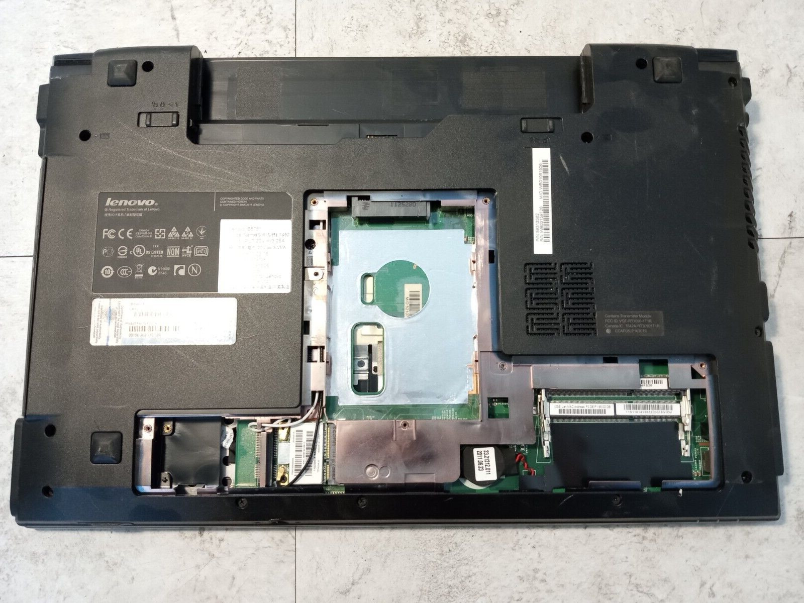 Lenovo B575-1350 15.6″ Laptop AMD E-450 Radeon HD Graphics *READ -FM