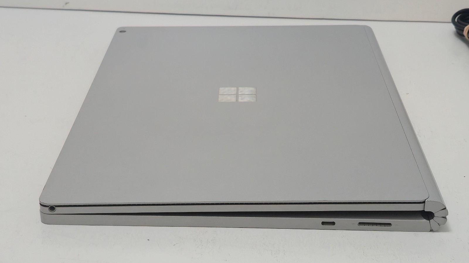 Surface Book 3 15″ (1899) i7-1065G7 32GB RAM 1TB SSD GTX 1660 GPU 6GB GDDR6