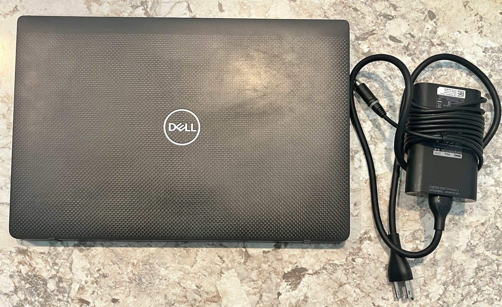 Dell Latitude 7400 (256GB, Intel Core i5 8th Gen., 1.60GHz, 8GB) Notebook/Laptop