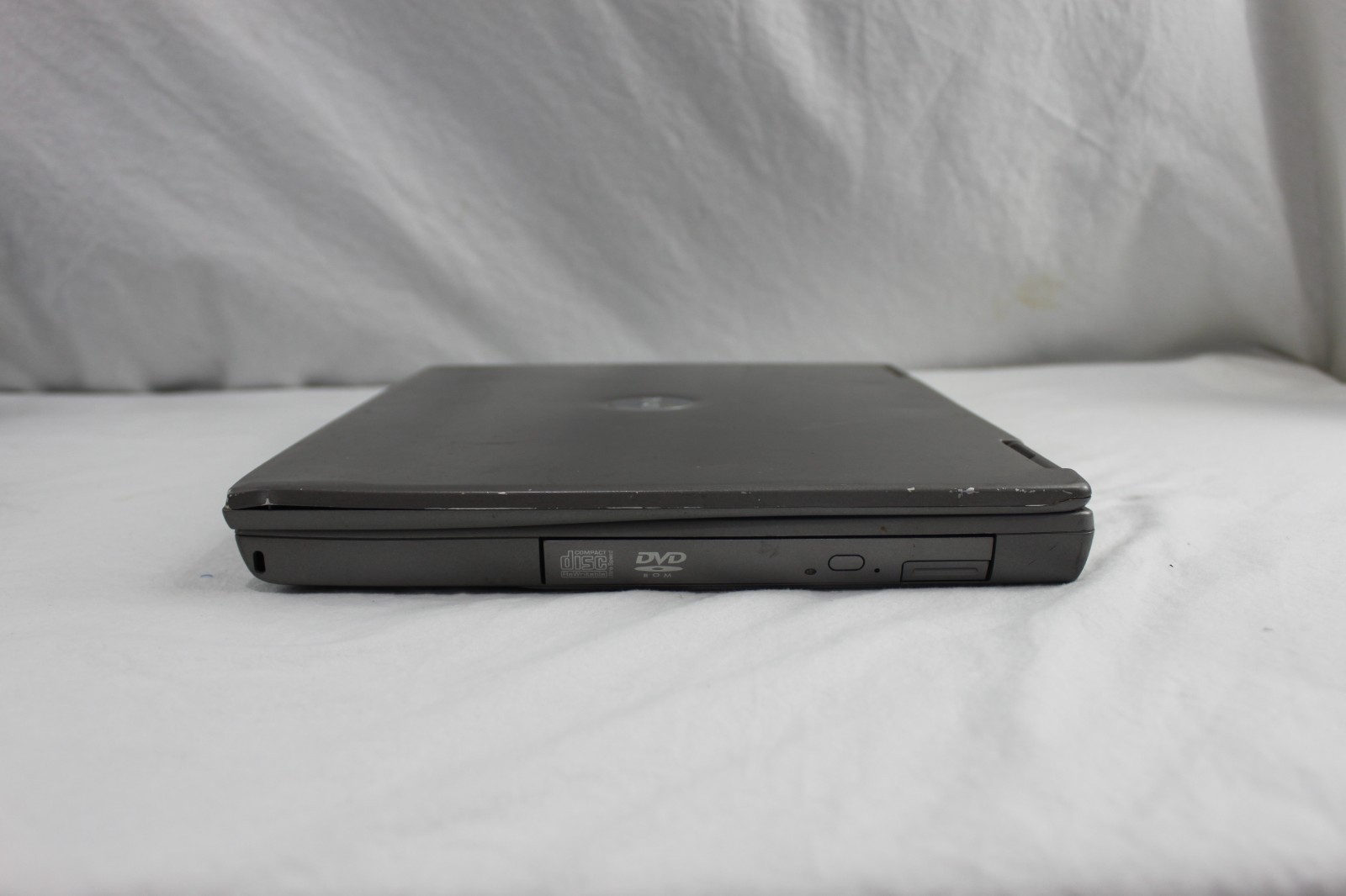 Dell Latitude D600 Laptop + Docking Station + Extra 60GB HDD – Tested Working