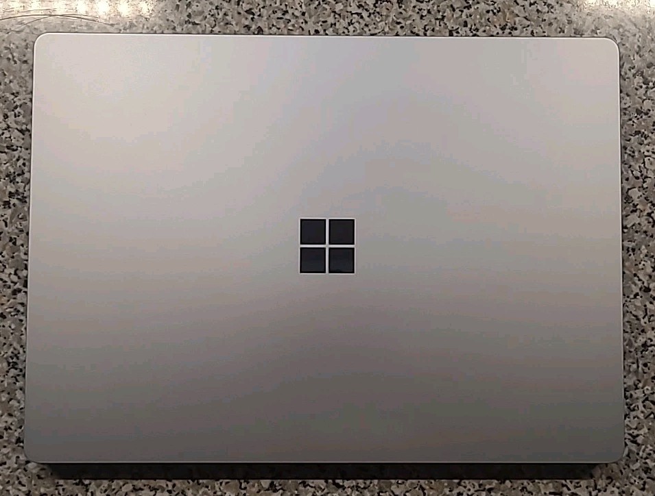 Microsoft Surface Laptop 4 1950 i5-1145G7 16GB RAM 512GB SSD W11P TOUCHSCREEN