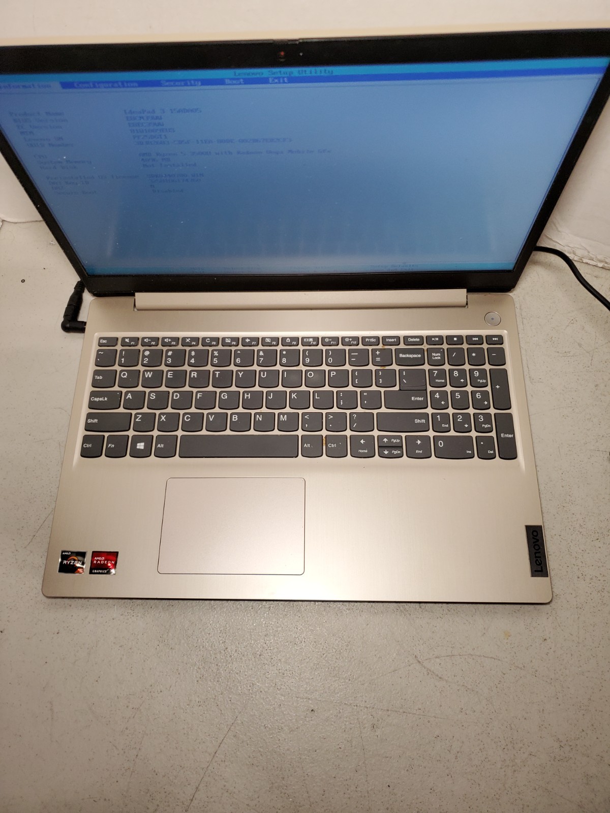 LENOVO IDEAPAD 3 15ADA05 15″ RYZEN 5 3500U 4GB RAM No HDD/SSD/OS/BACK-COVER #69