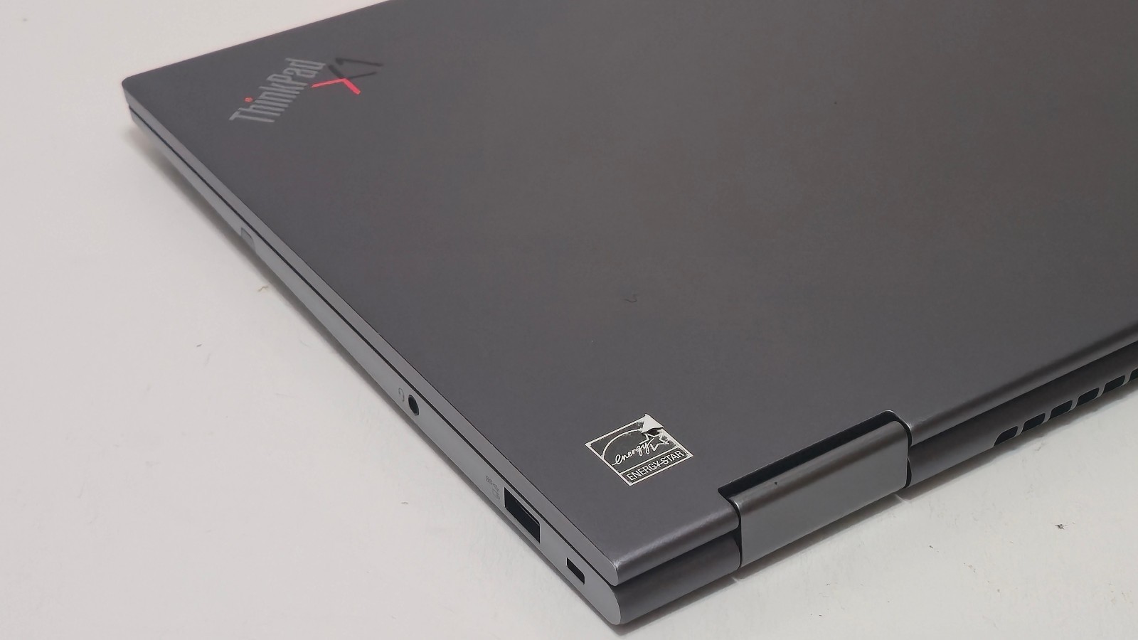 Lenovo ThinkPad X1 Yoga Gen 6 (i7-1185G7 CPU, 32 GB RAM 1 TB SSD) 14″ 4K Touch