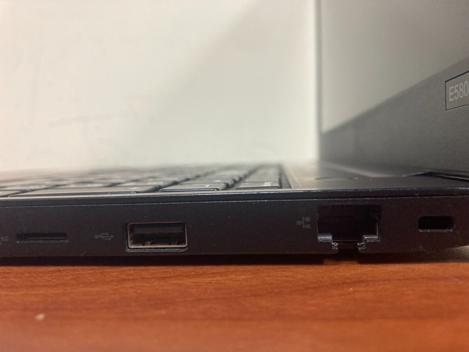 Lenovo ThinkPad E580 Intel Core i5-8th Gen *PARTS ONLY* *NO DISPLAY**READ*