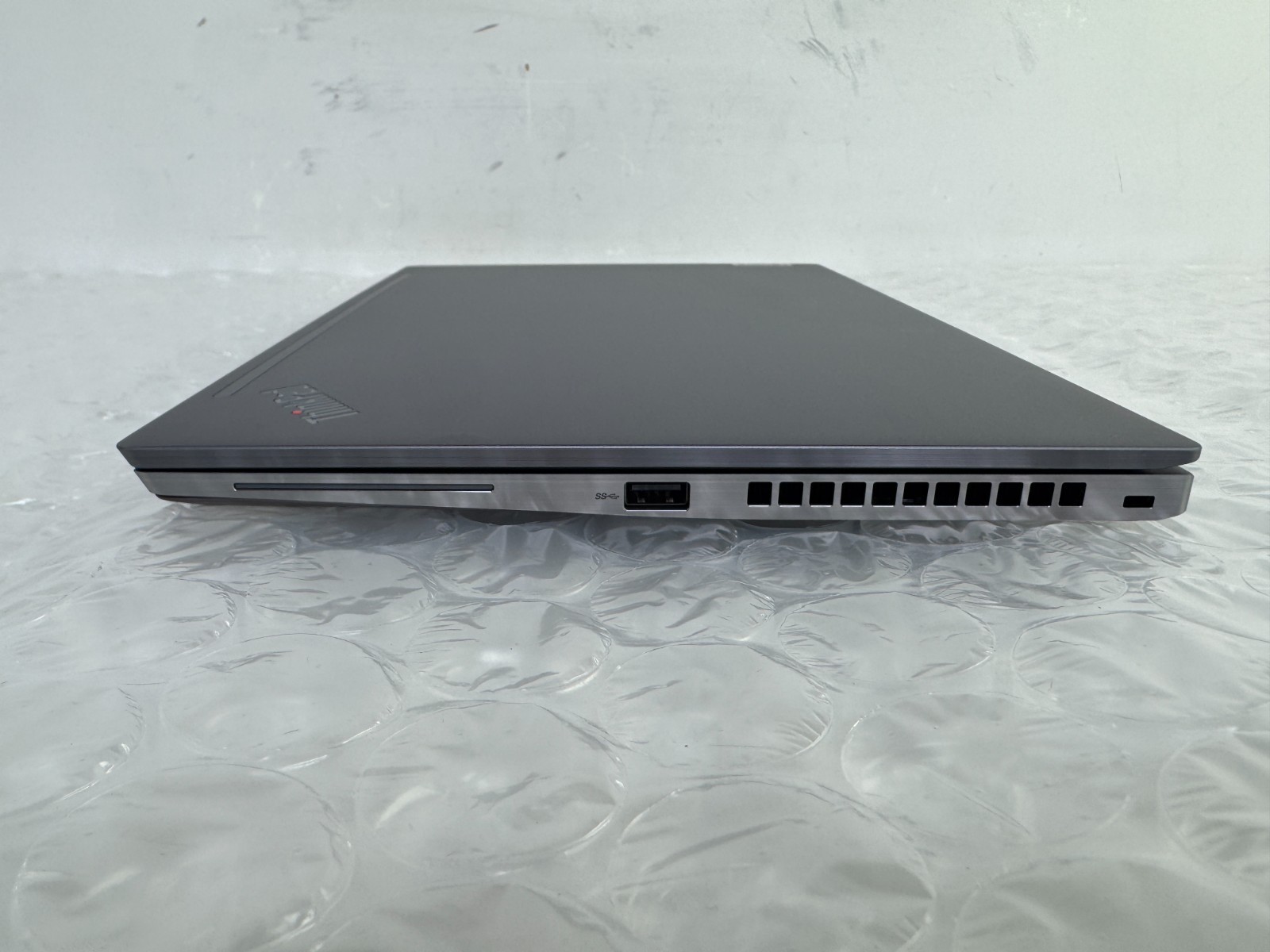 Lenovo ThinkPad T14s Gen 2 i7-1185G7 16GB 256GB SSD 14″ FHD Win 11 Pro