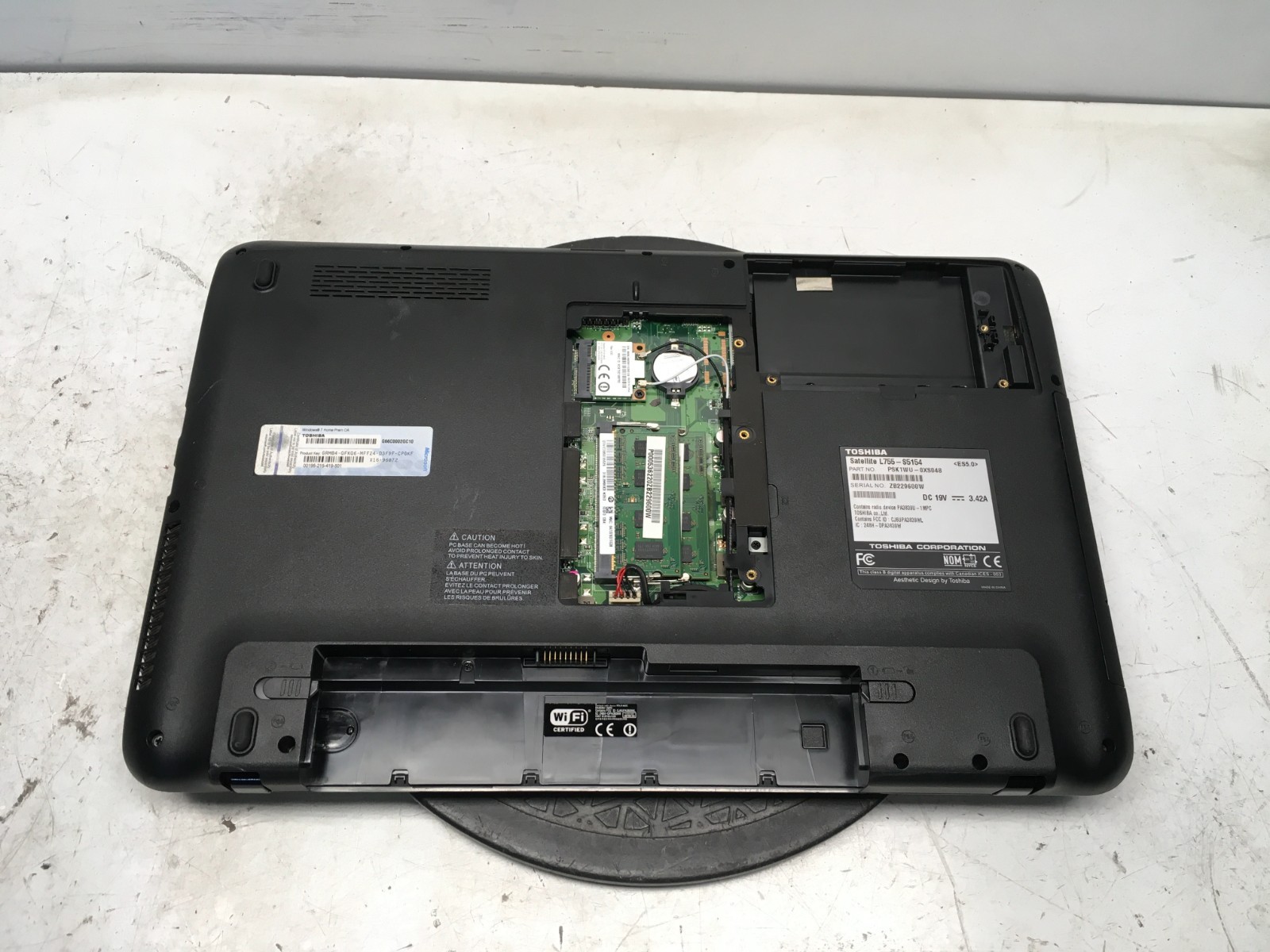 Toshiba Satelite L755-S5154 Intel Pentium B960 2.2GHz 4GB NO HDD