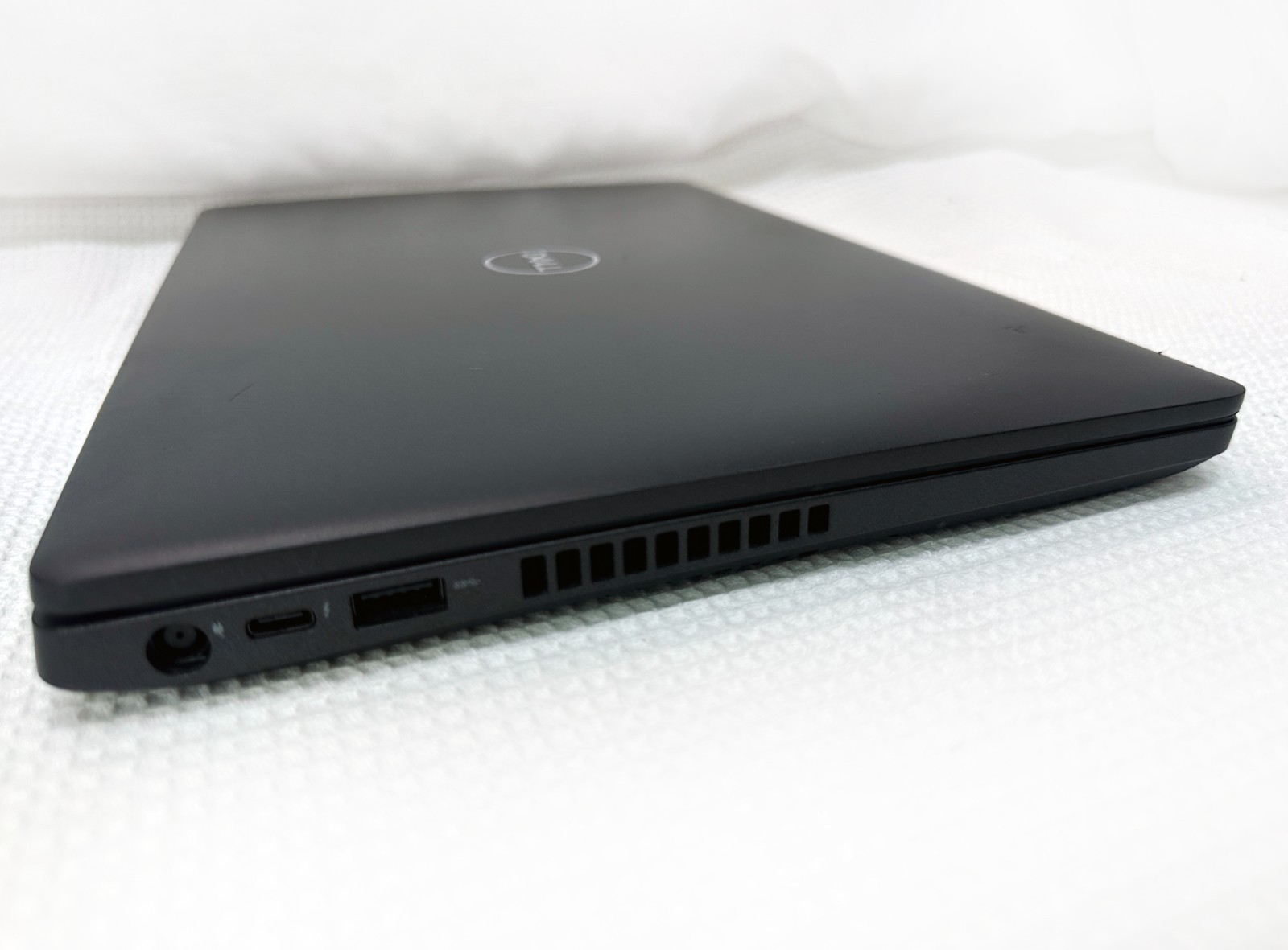 Dell 14″ Laptop Latitude 5401 i7-9850H, 16GB, NEW 512GB NVME Win 11 Pro, 1 YR