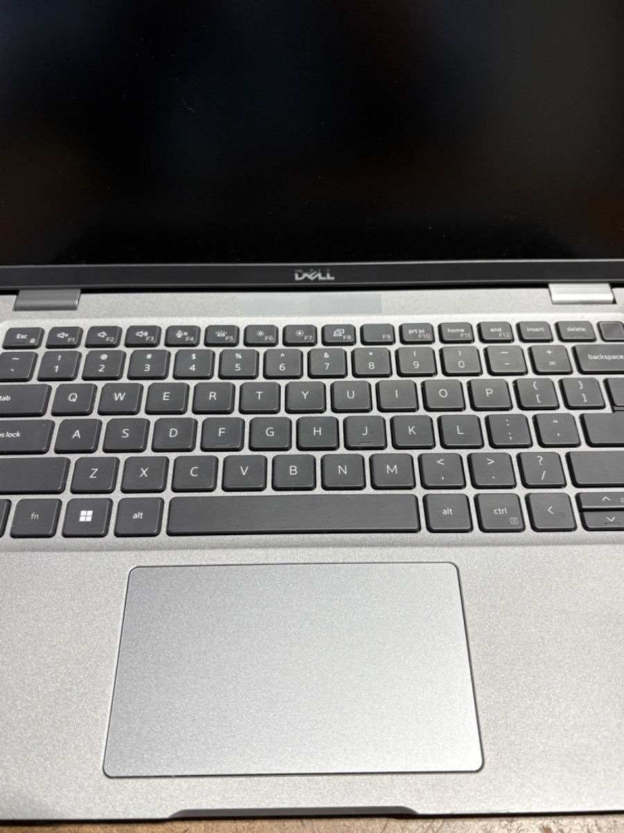 Dell Latitude 5430 14″ i7-1255U 8GB RAM 256GB SSD FHD | No WIFI/Charger/OS READ