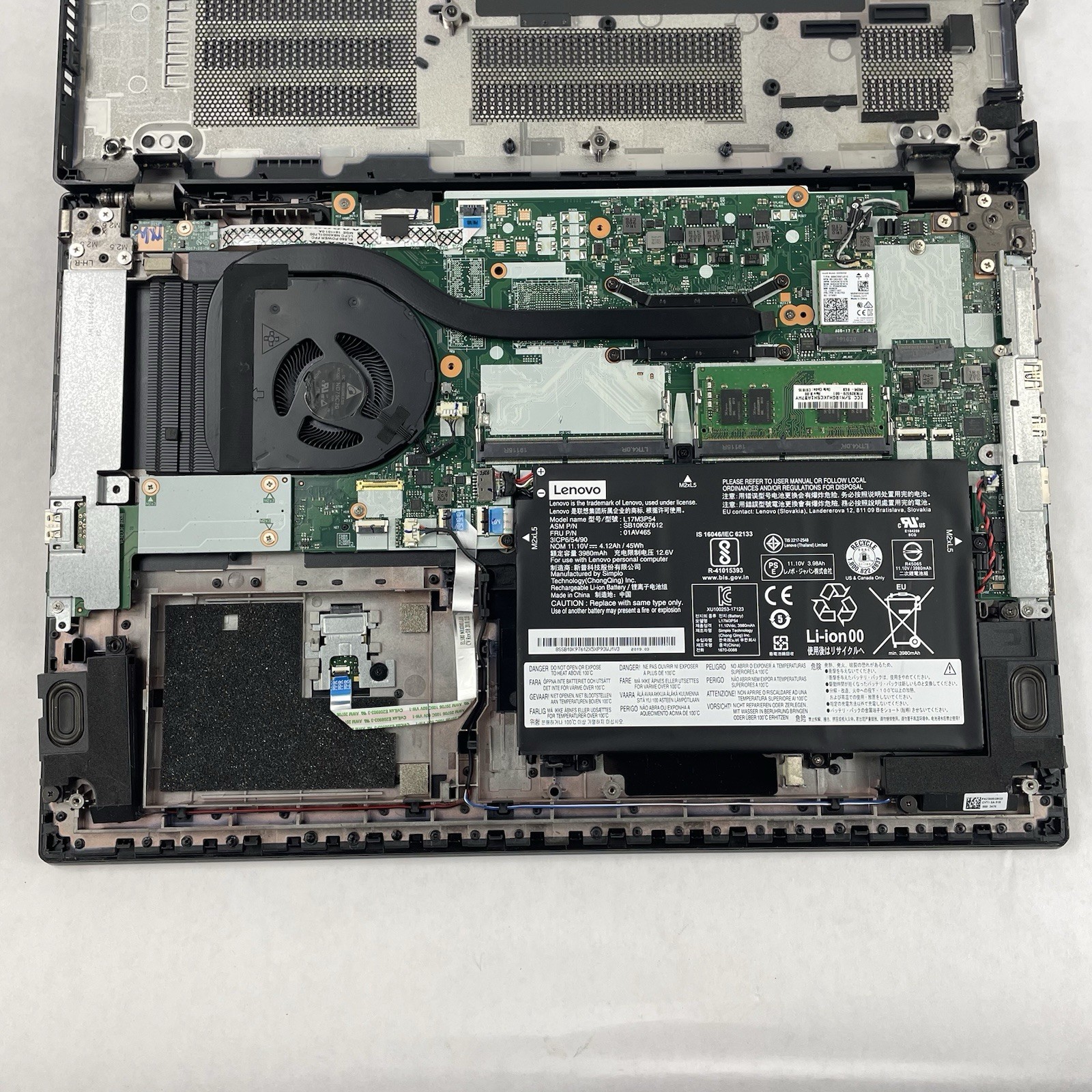 Lenovo ThinkPad L580 15.6″ i5-8250U 1.60 GHz 8 GB RAM No SSD/OS/AC – Missing Key