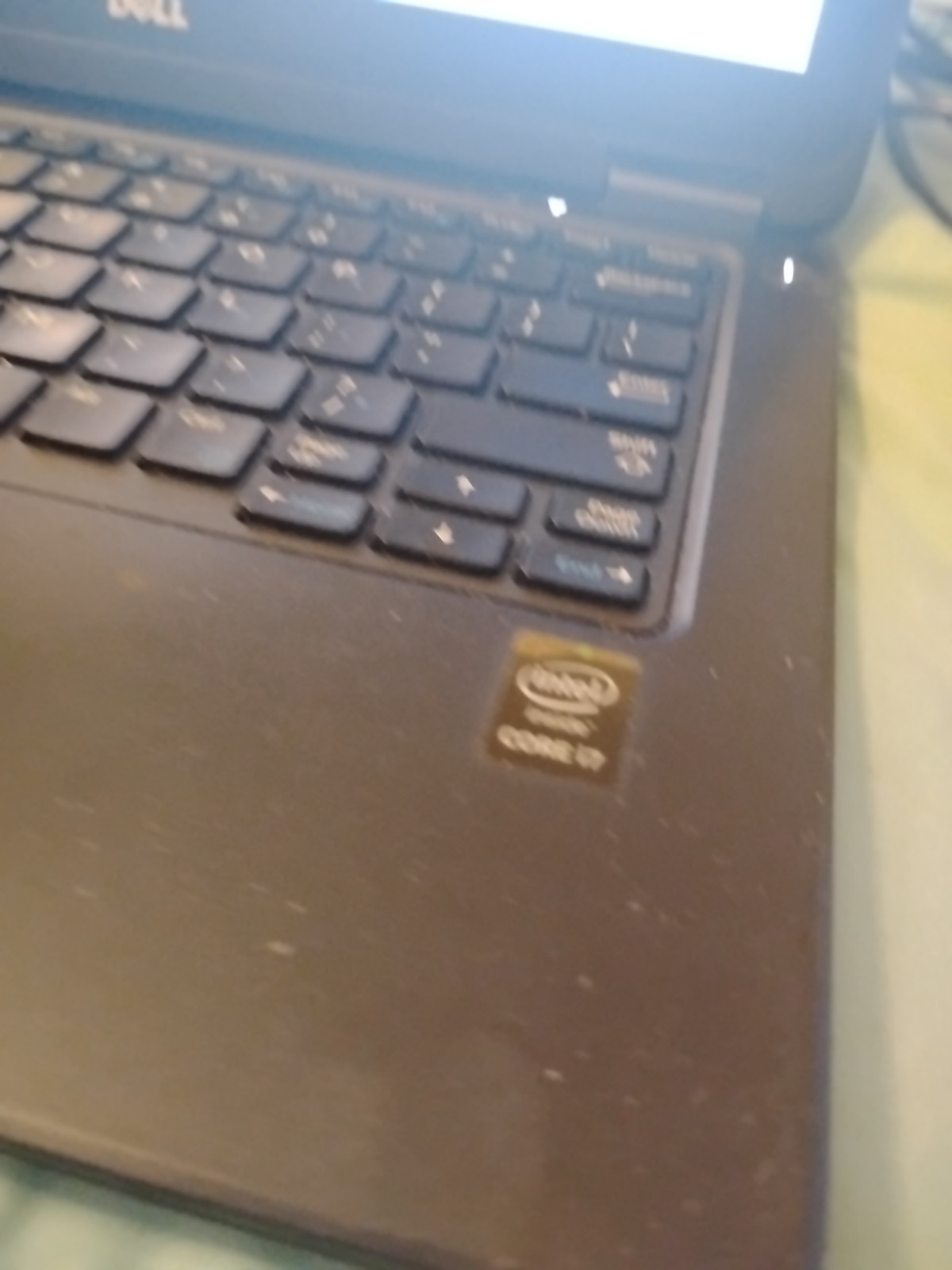 Dell Latitude E7250 12.5 inch (119GB SSD, Core i7-5600/16GB RAM) Windows Home