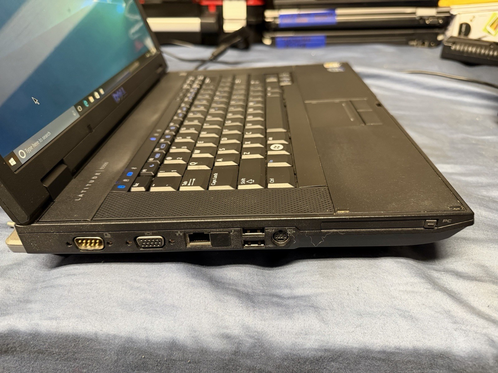 Dell Latittude E5500 Laptop #001
