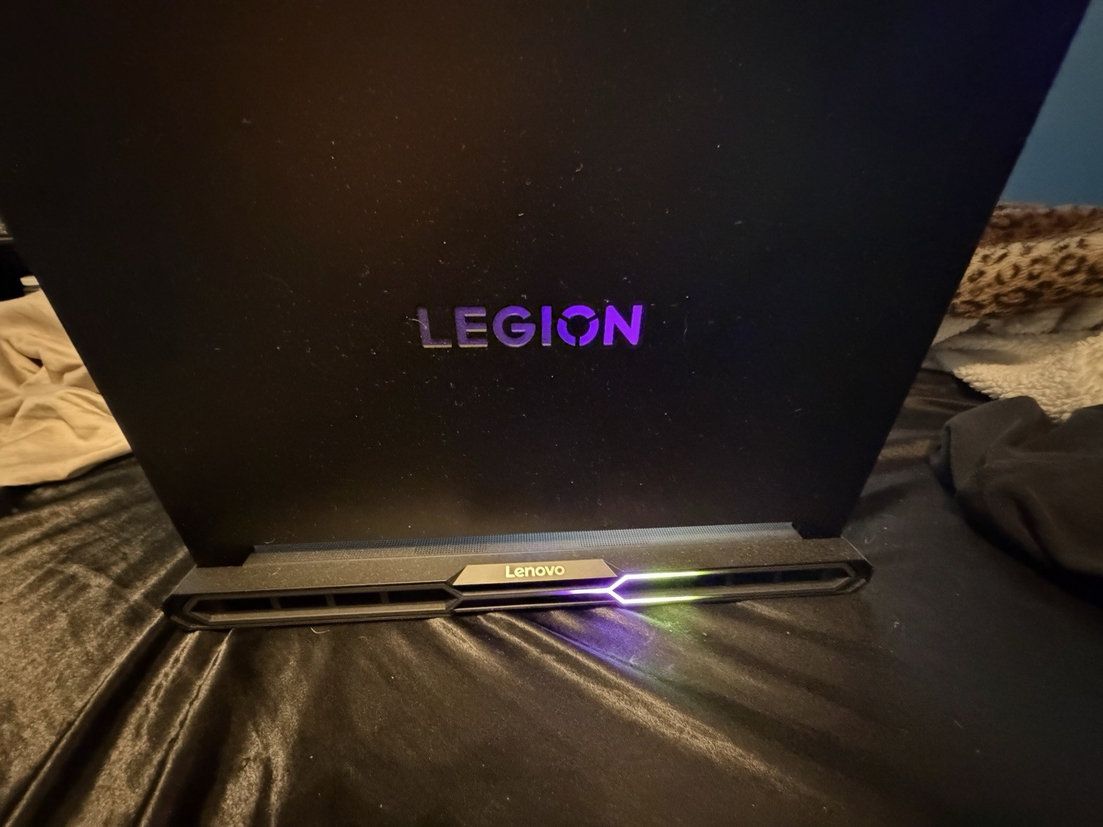 Lenovo Legion Pro 7i 16″ 2.5K OLED Gaming Laptop Ultra 9 32GB RTX 5080 1TB SSD