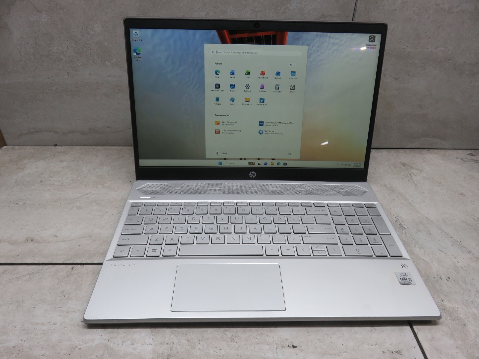 HP Pavilion 15-cs3063cl TOUCH FHD i5-1035G1 8GB 256GB Win 11 pro
