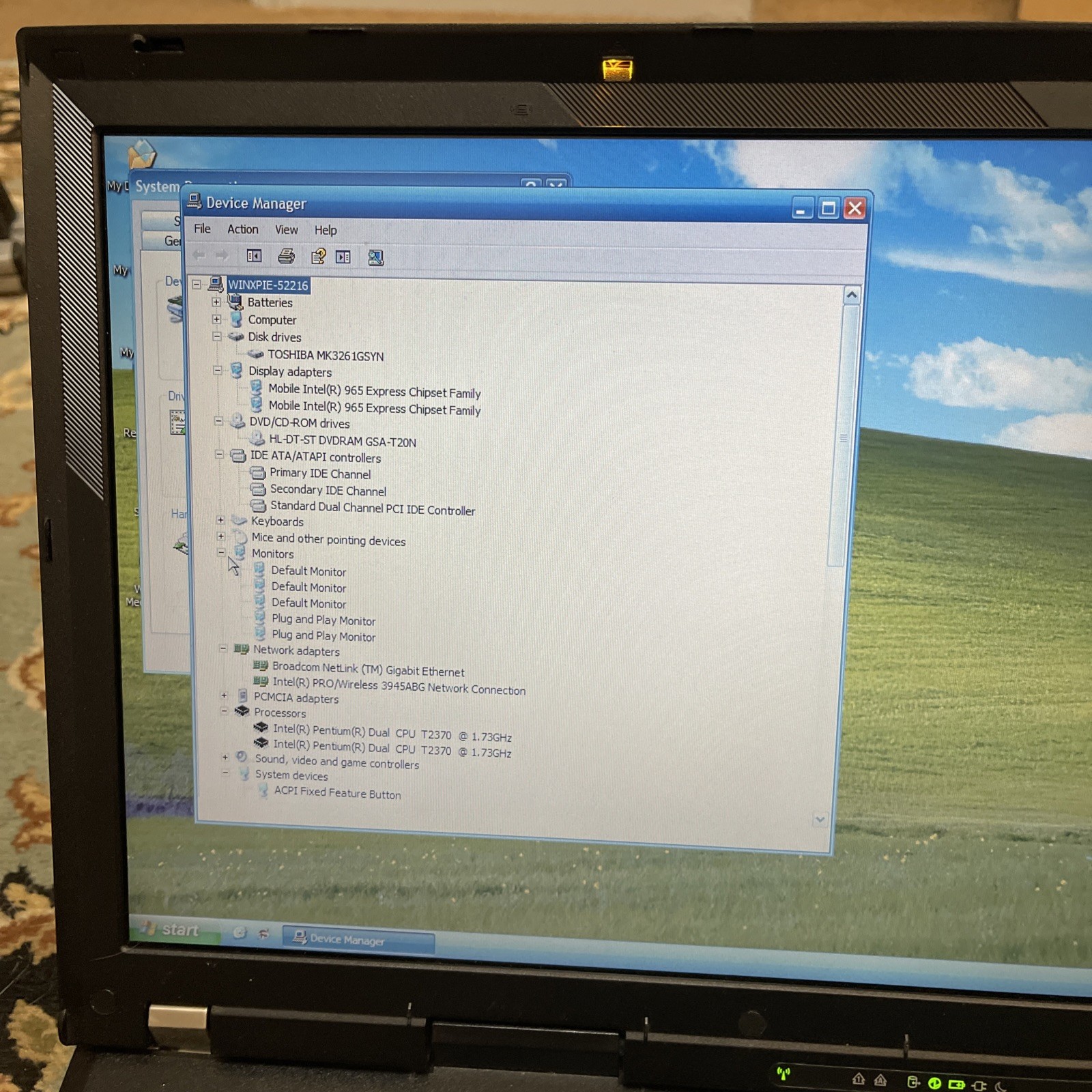 Lenovo ThinkPad R61i 15″ Windows XP Laptop Intel Pentium Dual 2GB RAM 160gb DVD