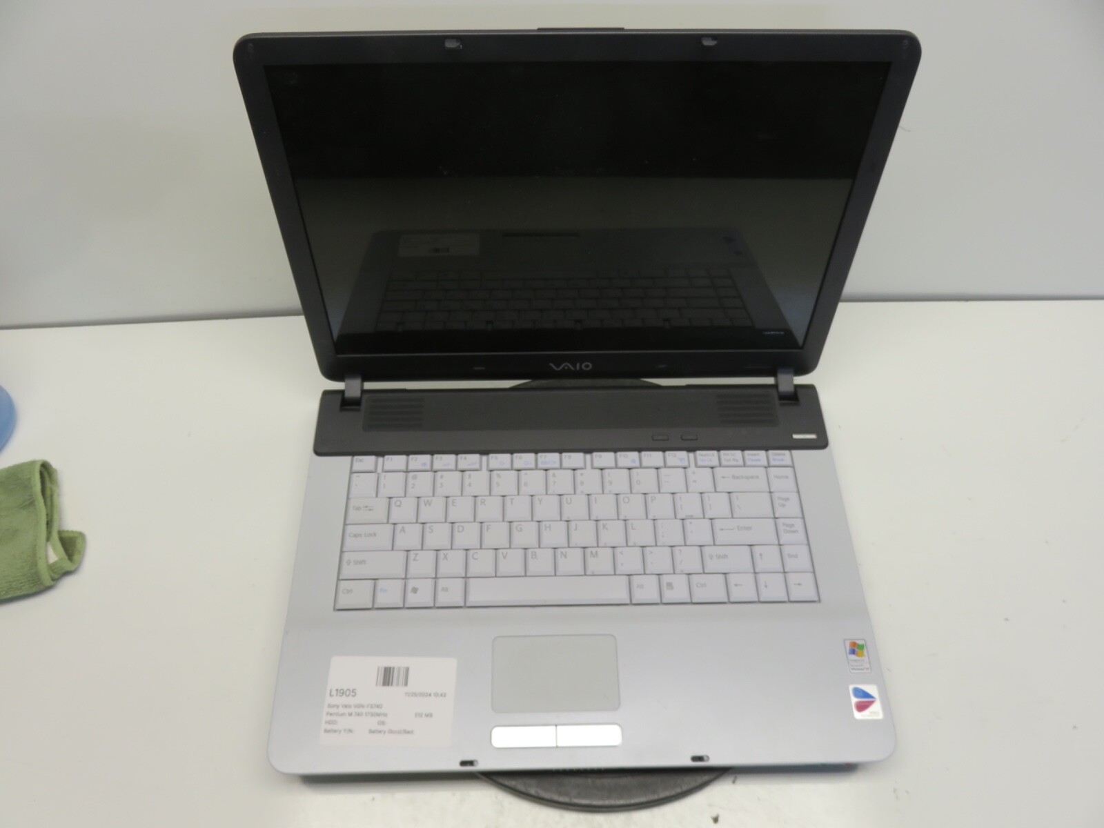 Sony Vaio VGN-FS740 PCG-702L Pentium M 740 1730MHz 512 MB NO HDD No Batt