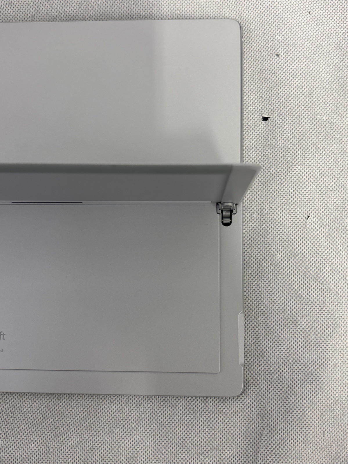 Microsoft Surface Pro 5 (1807, 128GB, Intel i5 7th, 4GB) Cellular – Platinum