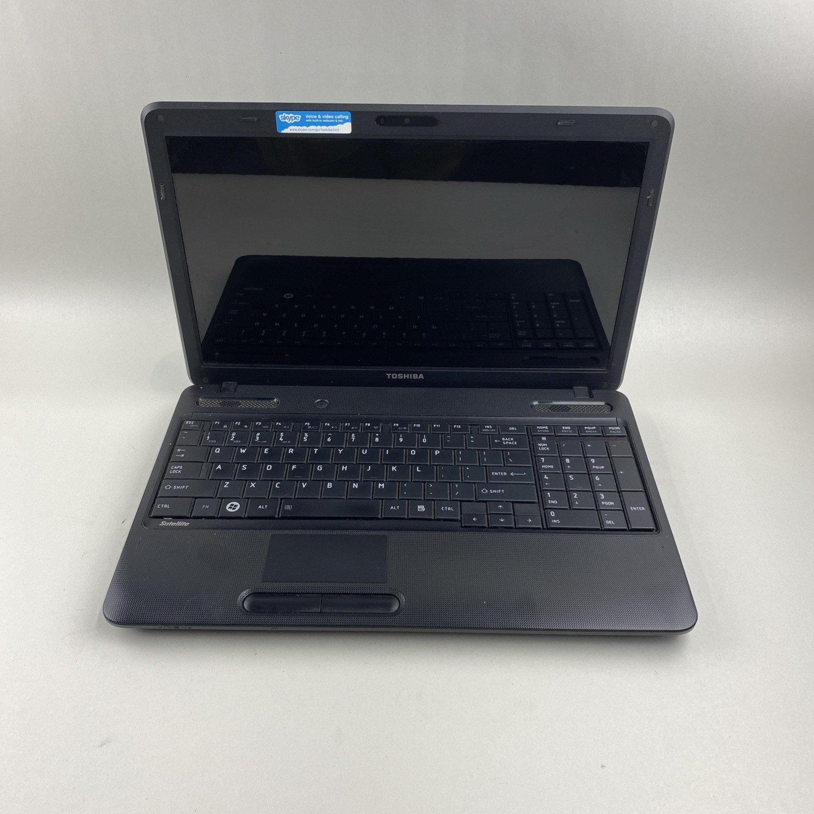 Toshiba Satellite C650 Core i3-2310M 2.10GHz 4GB RAM 15.6″ No Battery/HDD/OS