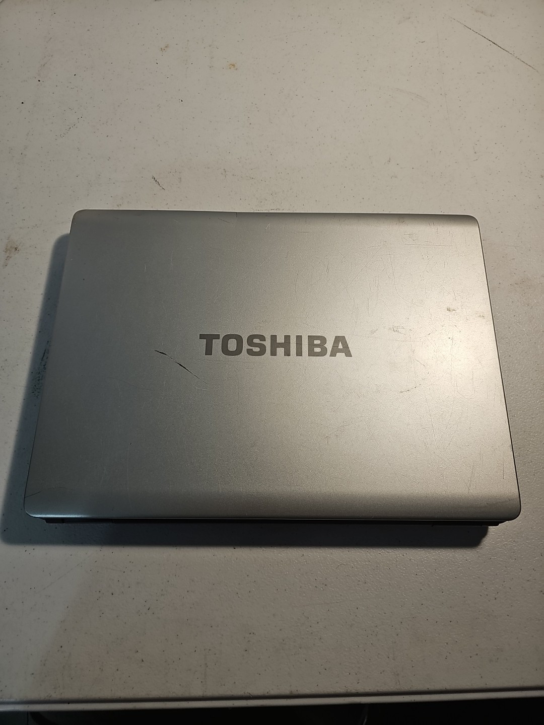Toshiba Satellite L305-S5968 Laptop Computer No Charger Read Description