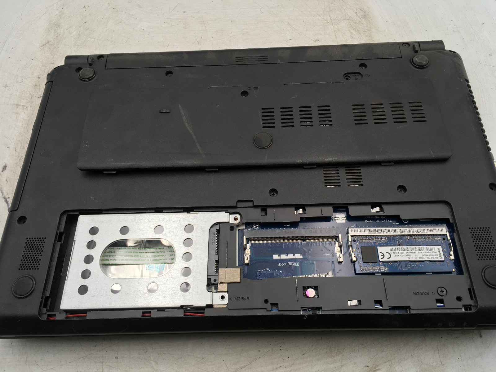 ACER ASPIRE V5 561P 6869 -FOR PARTS- Intel Core i5-4200U – 4GB RAM -15″-READ-BB