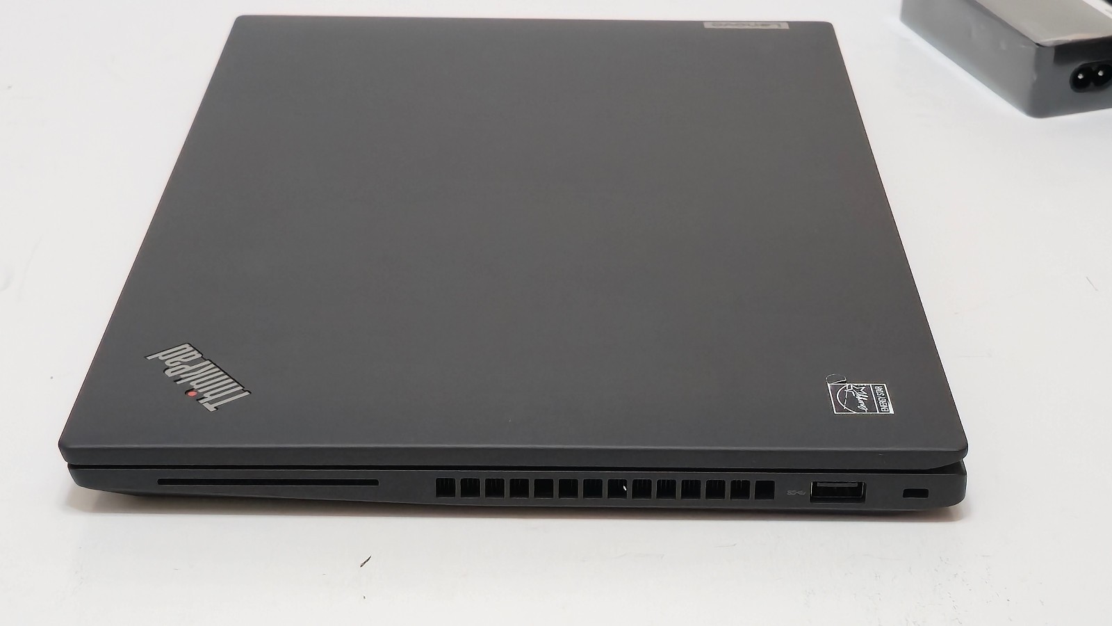 Lenovo ThinkPad P14S Gen 4 Intel i7-1370P 32GB RAM 1TB 14″ FHD – Touch