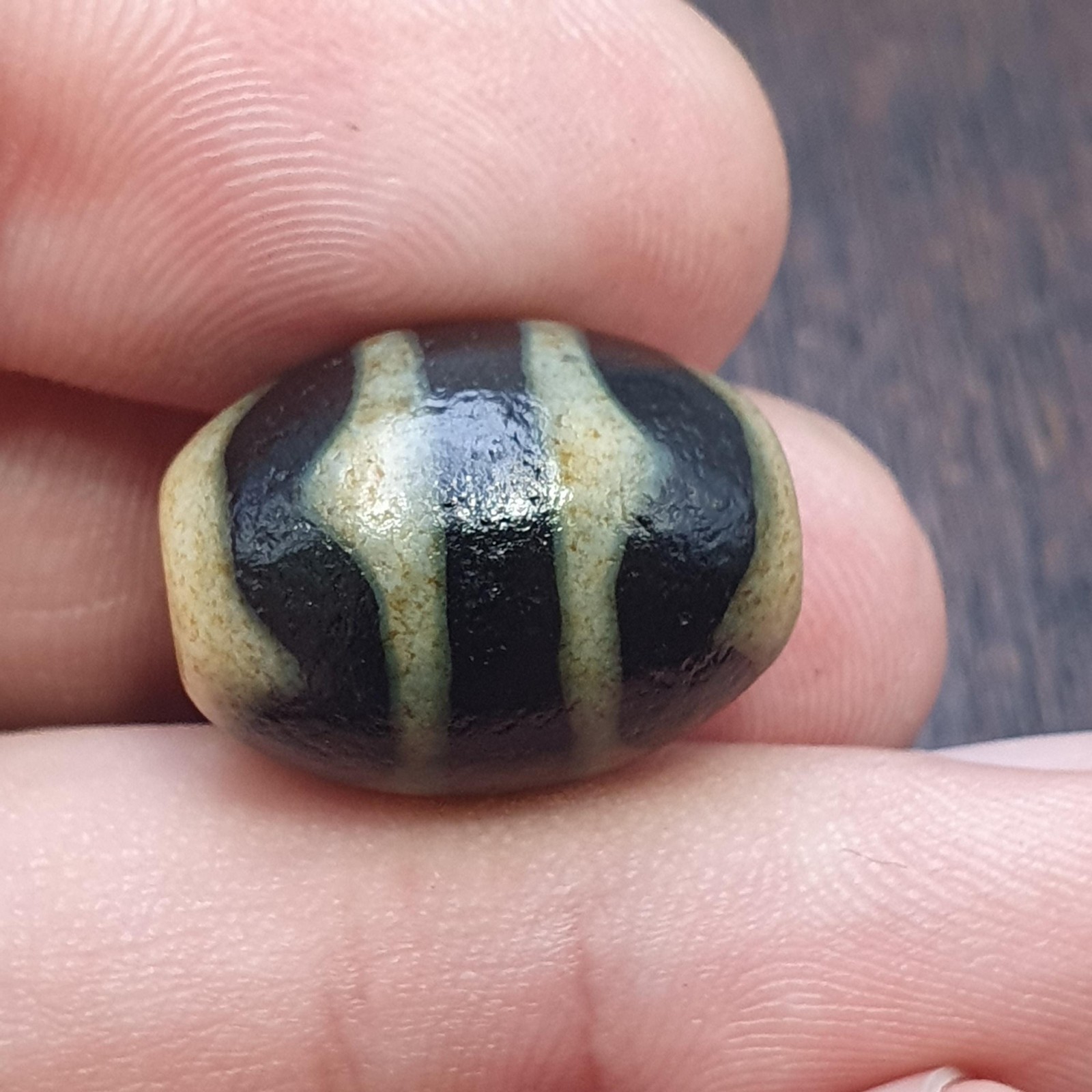 Old tibetan dogtooth pattern agate stone dzi bead amulet #40