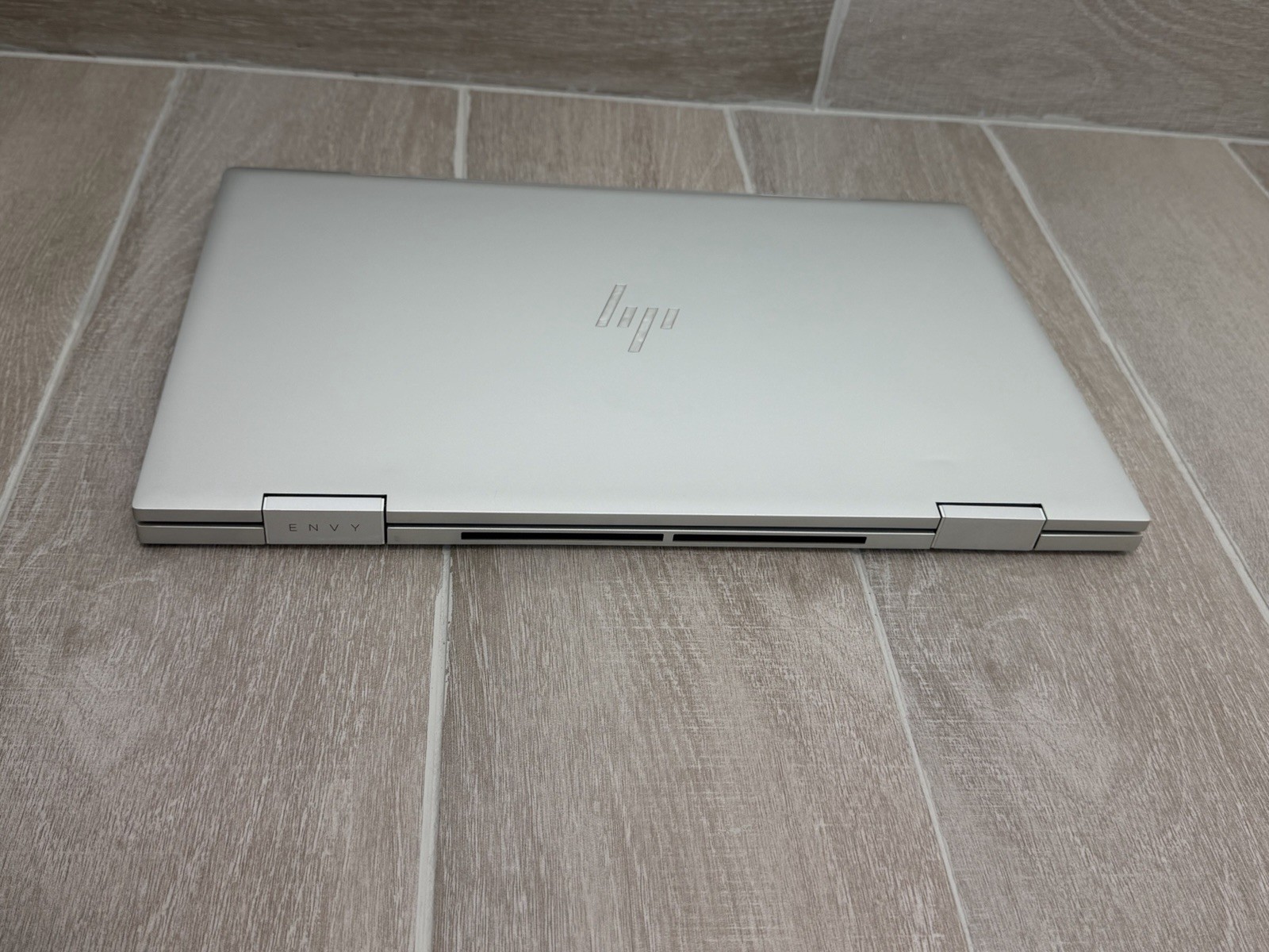 HP Envy X360 15M-ED0013DX 15.6″ Touch Laptop Core i5-1035G1 8GB RAM 256GB NVMe