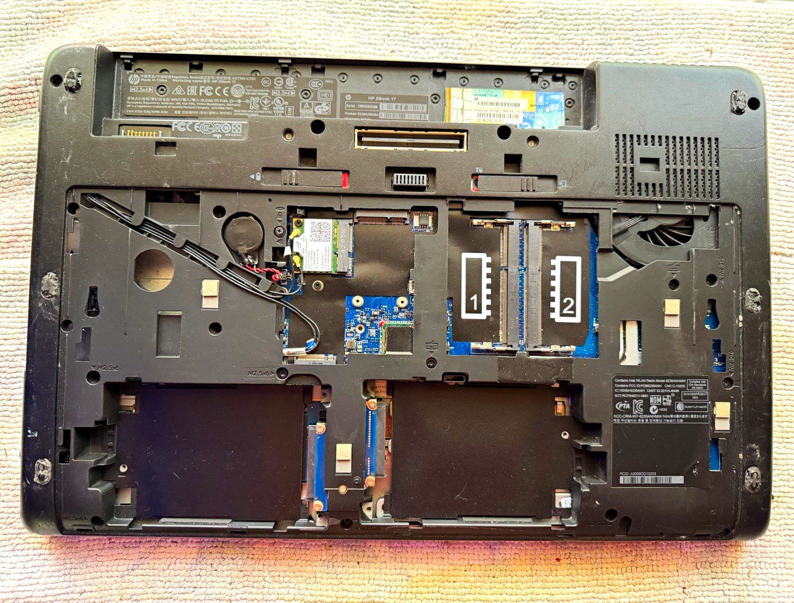 HP ZBook 17 17in Core i7 2.70GHz HDD Dedicated GPU No OS, Parts, Boots up..