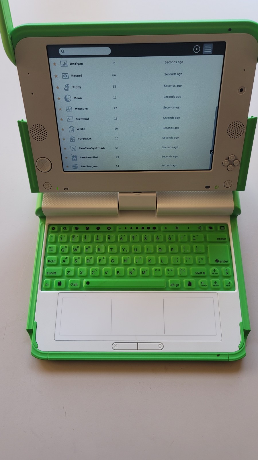OLPC XO-1 Computer One Laptop Per Child (256MB RAM – 1GB Storage) TESTED AND WO