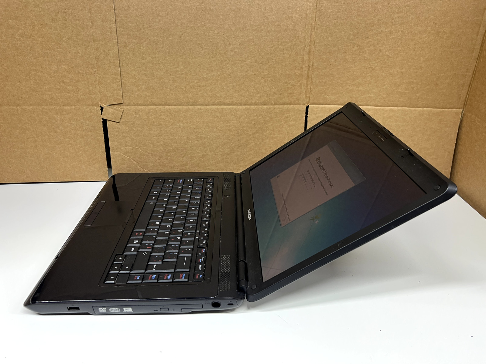 Toshiba L300-01R Laptop PC 300GB Hard Drive 3GB Memory Intel Dual-Core Win 7