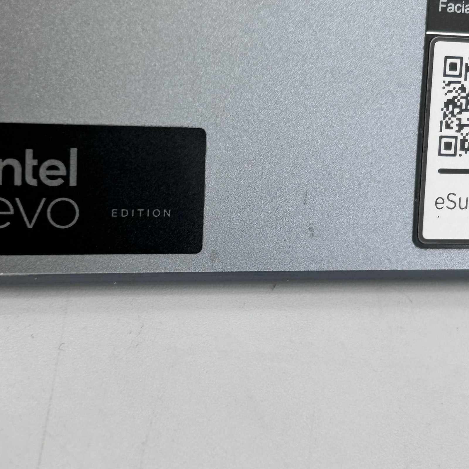 Lenovo Yoga 9i 14 Gray QHD+ TOUCH 1.4 GHz Ultra 7 155H 32GB 512GB SSD Good