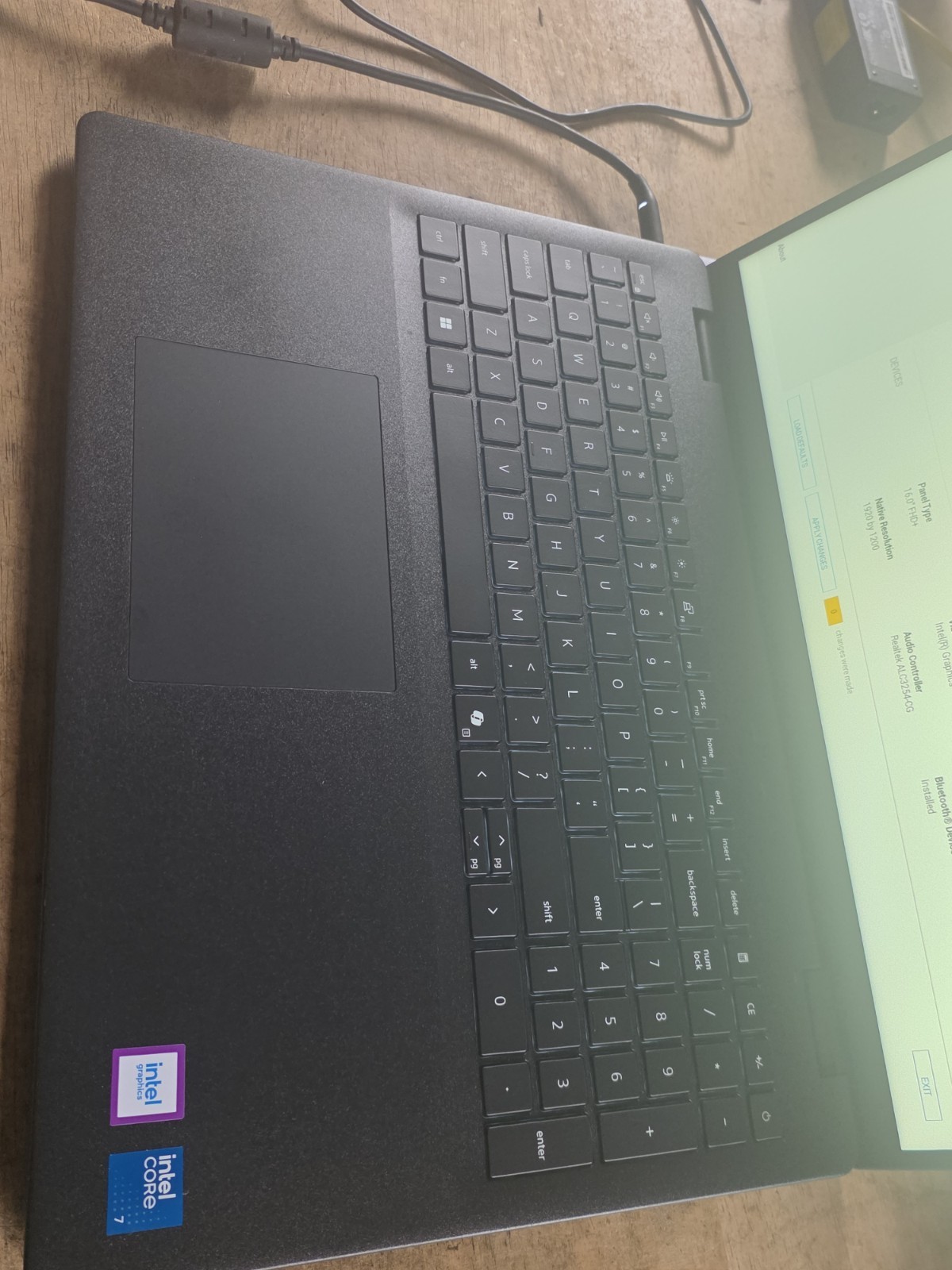 Dell Dc16250 16″ Touch Intel® Core™ 7-150U, 10 cores 1 TB SSD 16 GB DDR5 Good