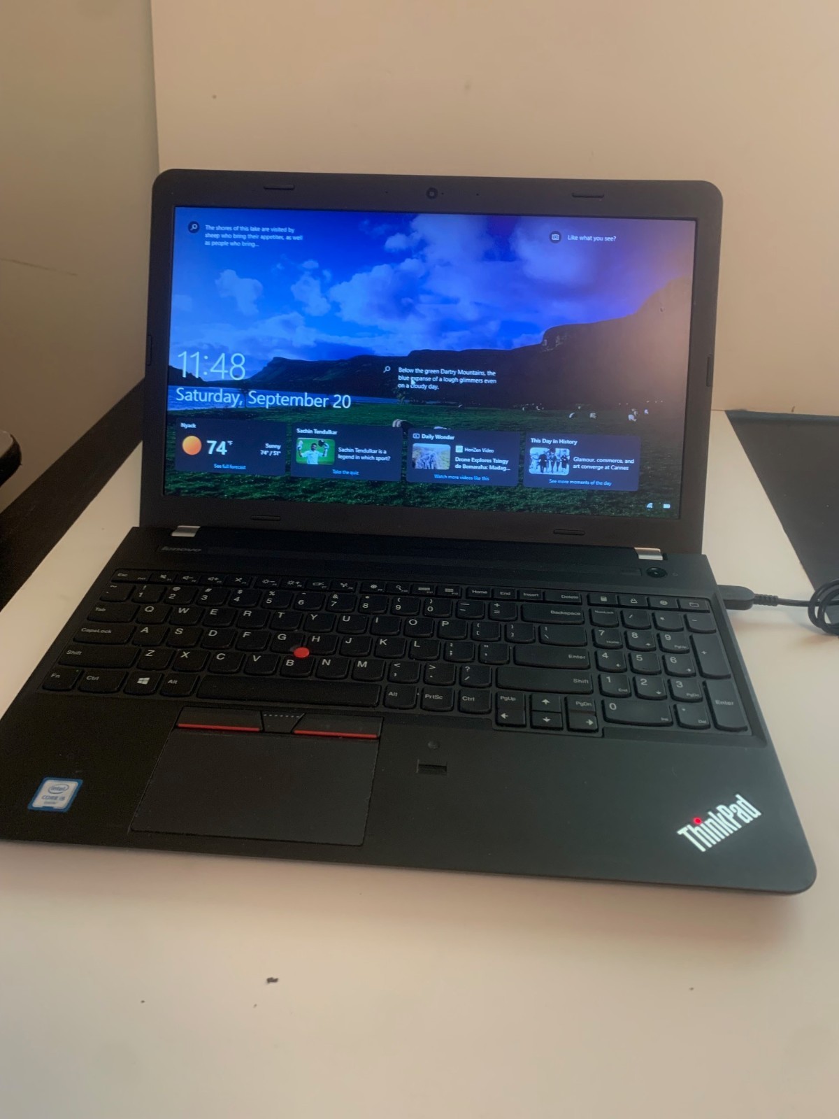 Lenovo ThinkPad E560 Laptop Intel Core i5-6200U 2.3GHz 8GB RAM 180 GB SSD