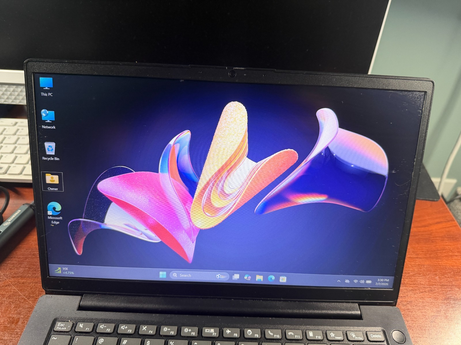 Lenovo V14 G2 ITL Laptop 14″ FHD Core i5-1135G7 12GB RAM 256GB SSD Win11 Pro
