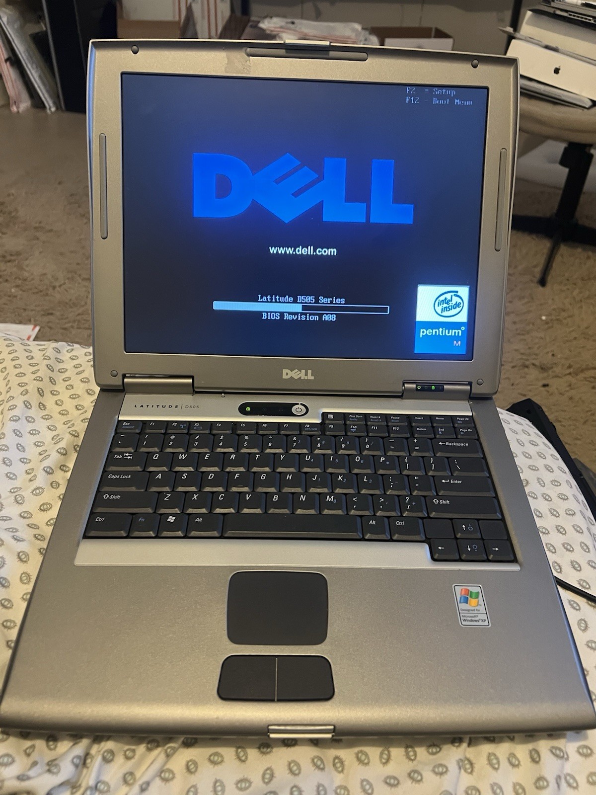 Dell Latitude D505 Laptop Intel Pentium M 1.6GHz 1289MB RAM No HDD/OS