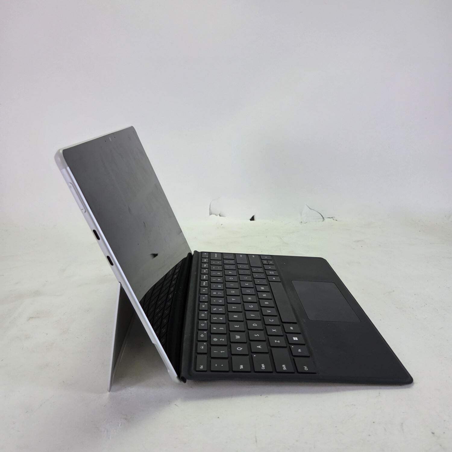 Microsoft Surface Pro X 2010 13″ Microsoft SQ2 3.1GHz 16GB RAM 1TB SSD