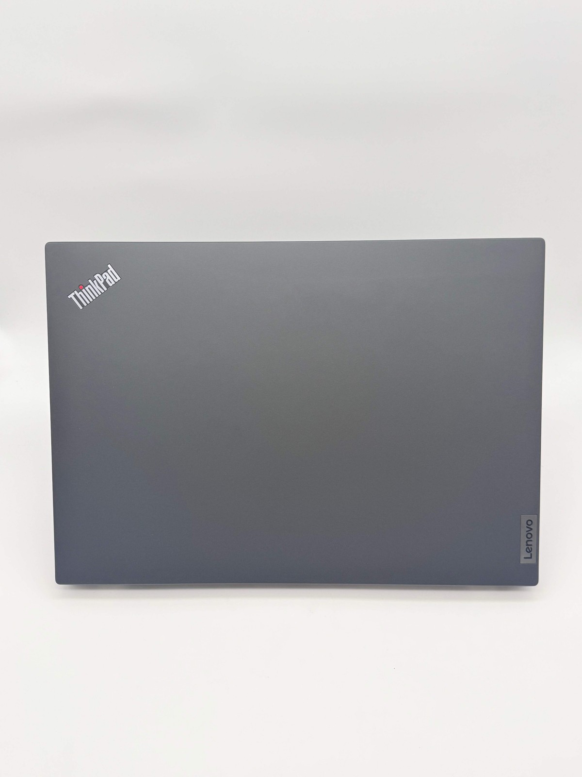 Lenovo ThinkPad P16s Gen 2 16″ Ryzen 7 PRO 7840U 32GB RAM 512GB SSD w/ Charger