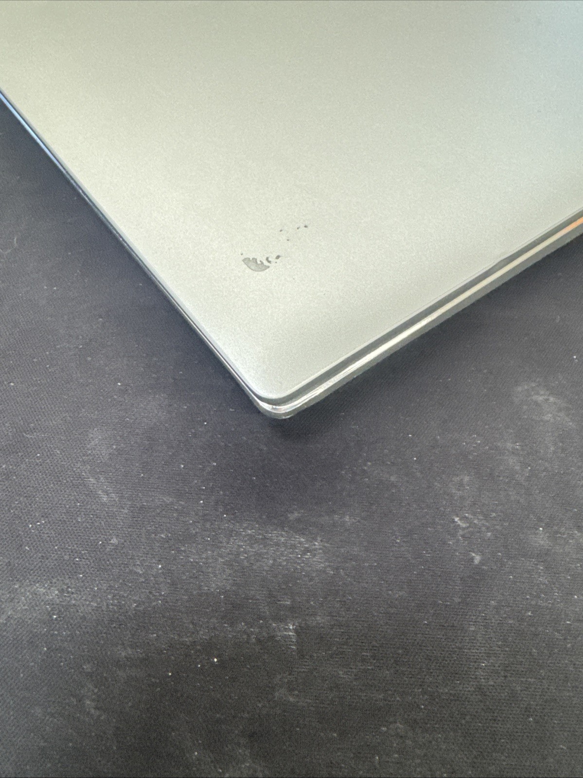 Dell Inspiron 7306 2in1 13.3″ i5-1135G7 – 8GB RAM- No SSD – Silver