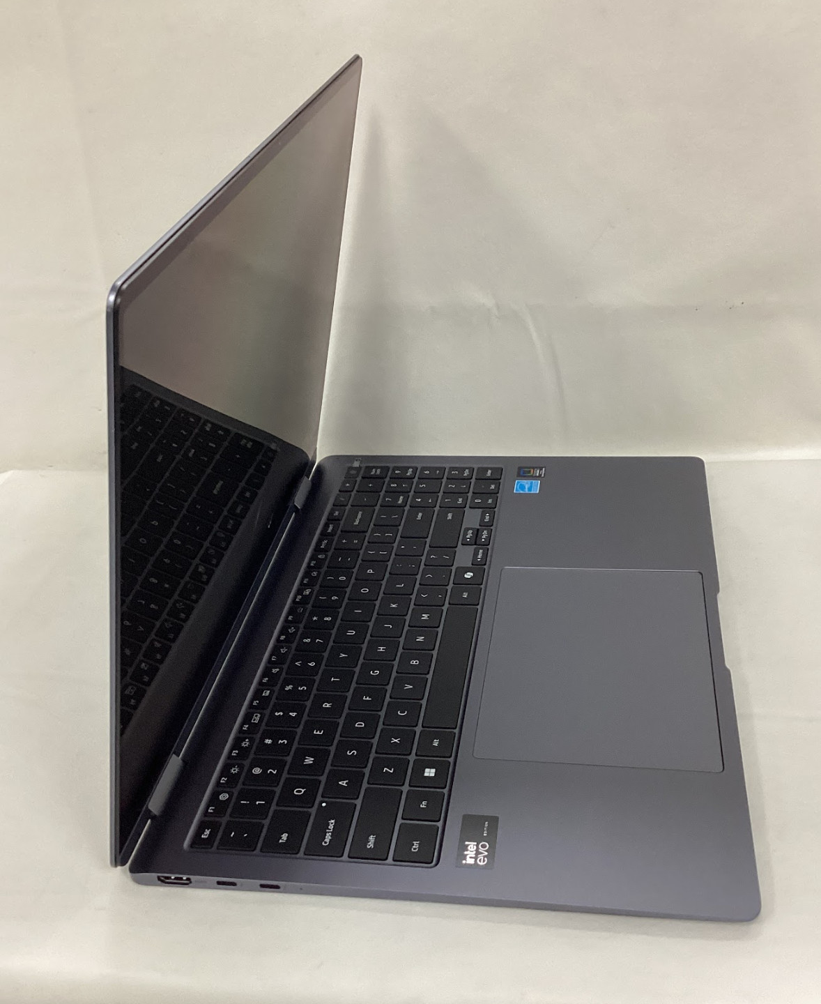 Samsung Galaxy Book4 Pro 360 2-in-1 Laptop, 16″ 3K AMOLED Touchscreen,Win 11 pro