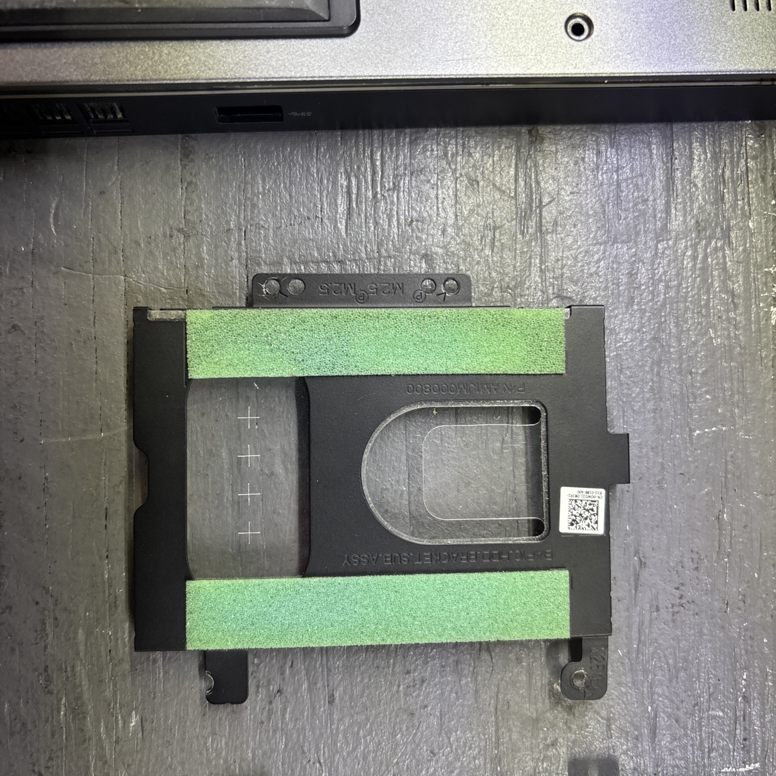 Alienware 17 R4 P31E001 2016 Bottom Cover No Screws | Caddy Included